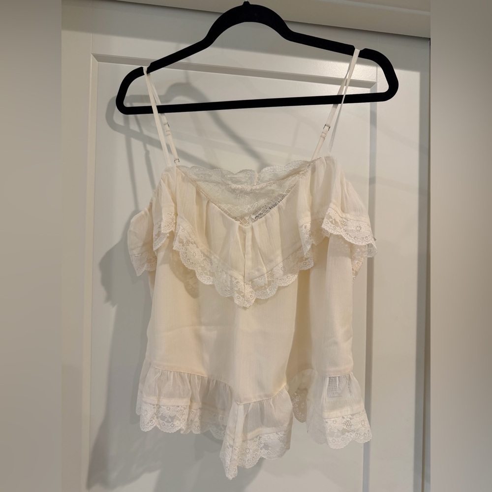 Beautiful Brand New Women’s Abercrombie Lace Top - size M